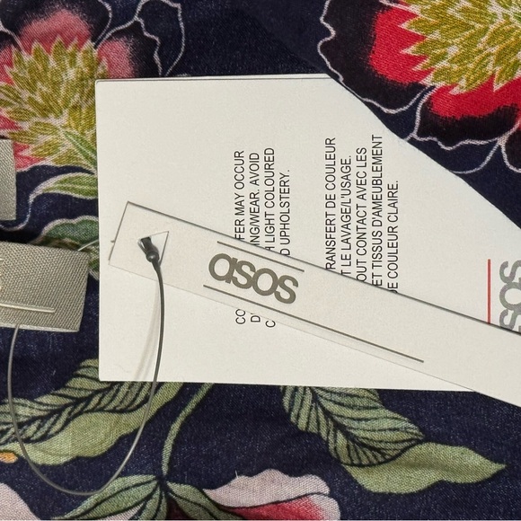 ASOS Floral Pajama Set Navy size 4 S NWT Long Sleeve Button Up Pants Spring PJ’s - Picture 5 of 7